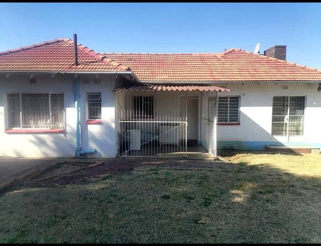 3 BEDROOM HOUSE FOR SALE IN LINDHAVEN